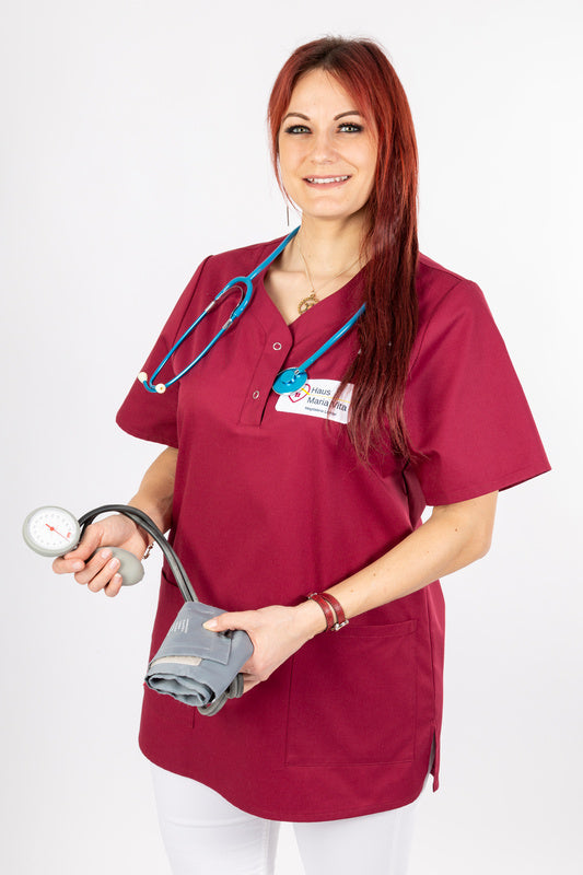 Pflegekasack Nora in Weinrot